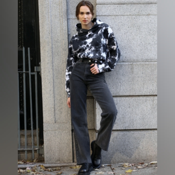 BRUNETTE THE LABEL - The MARBLE TIE DYE Best Friend Hoodie Xs/s - Picture 2 of 8